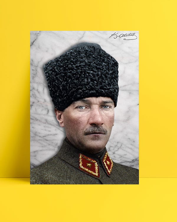 Atatürk Kalpaklı Askeri Üniforma posteri